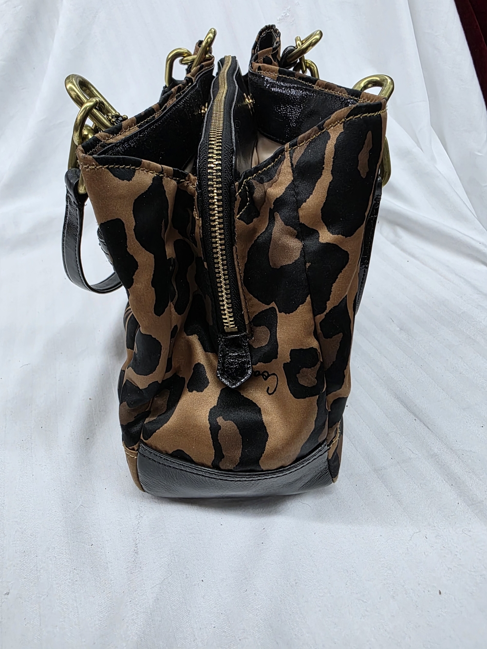Coach Leopard-Print Shoulder Bag with Gold Hardware - Picture 3 of 13